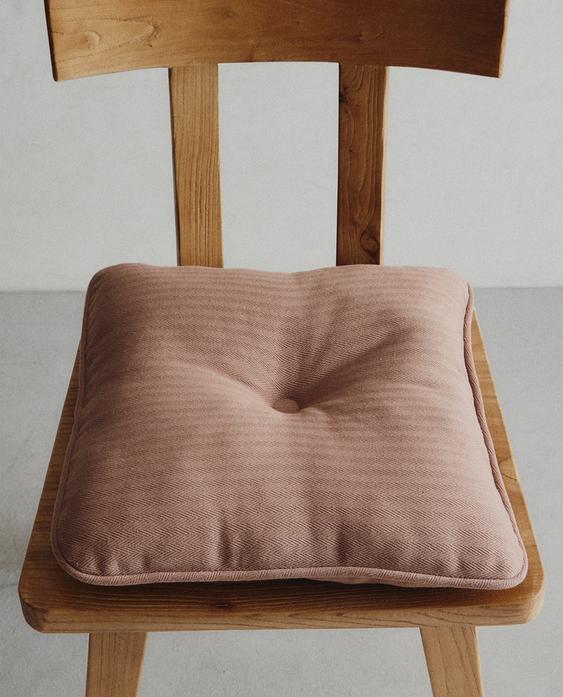 TEXTURED COTTON CHAIR CUSHION
