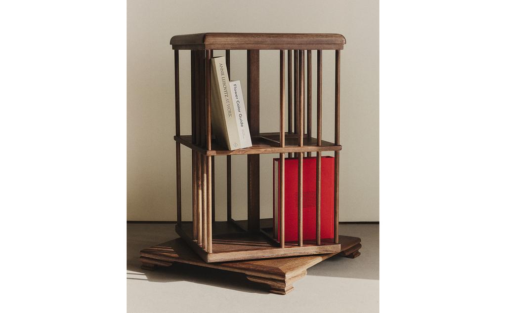 ROTATING BOOKCASE