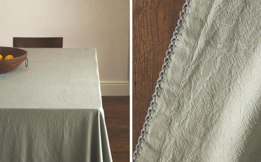 PLAIN DYED THREAD TABLECLOTH