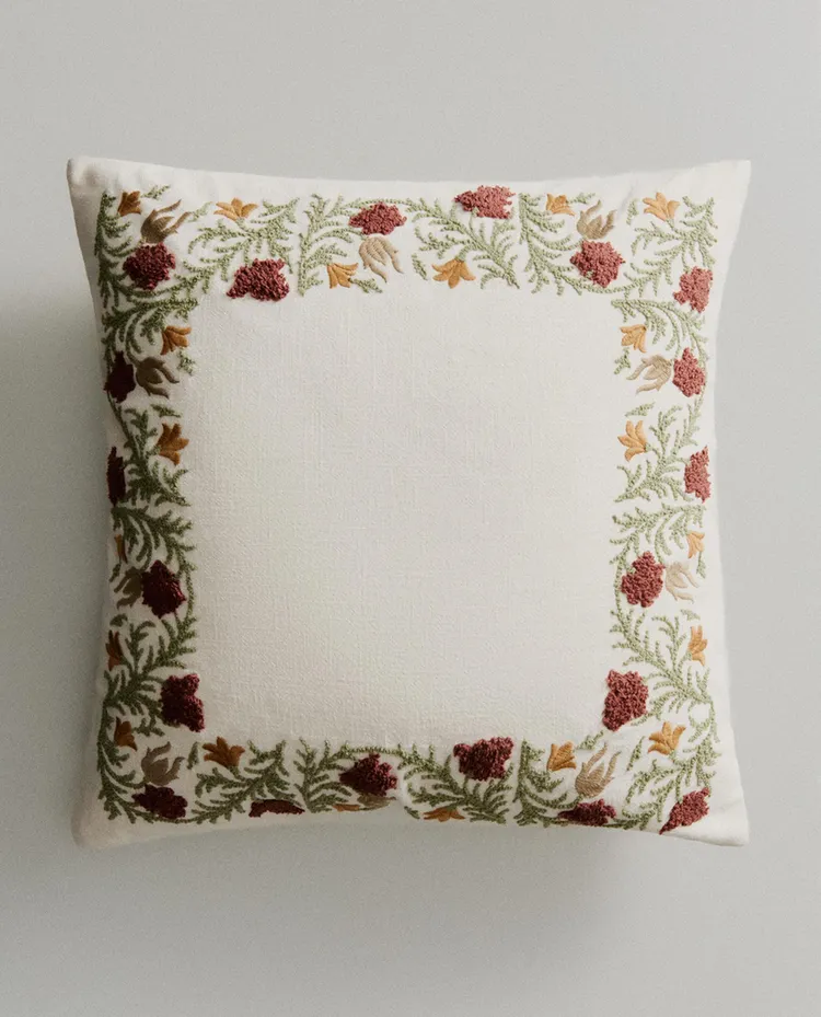 TUFTING CUSHION COVER