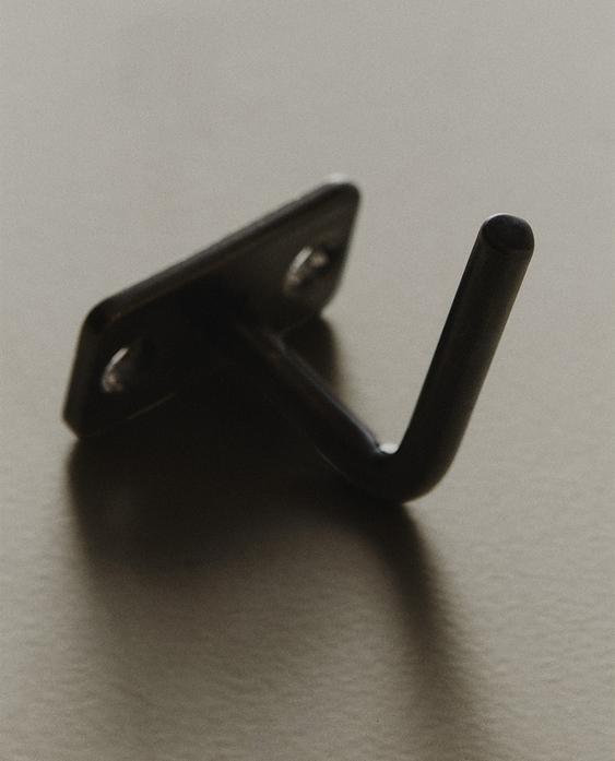 PACK OF SMALL DARK METAL HOOKS (PACK OF 2)