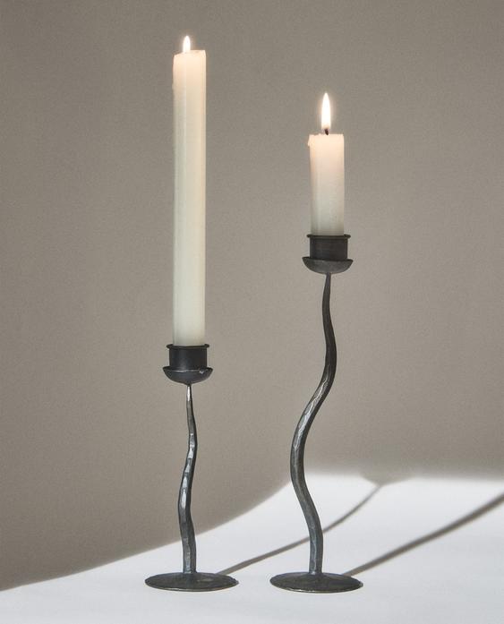 WAVY IRON CANDLEHOLDER