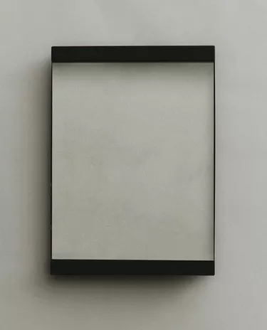 BLACK METAL PHOTO FRAME