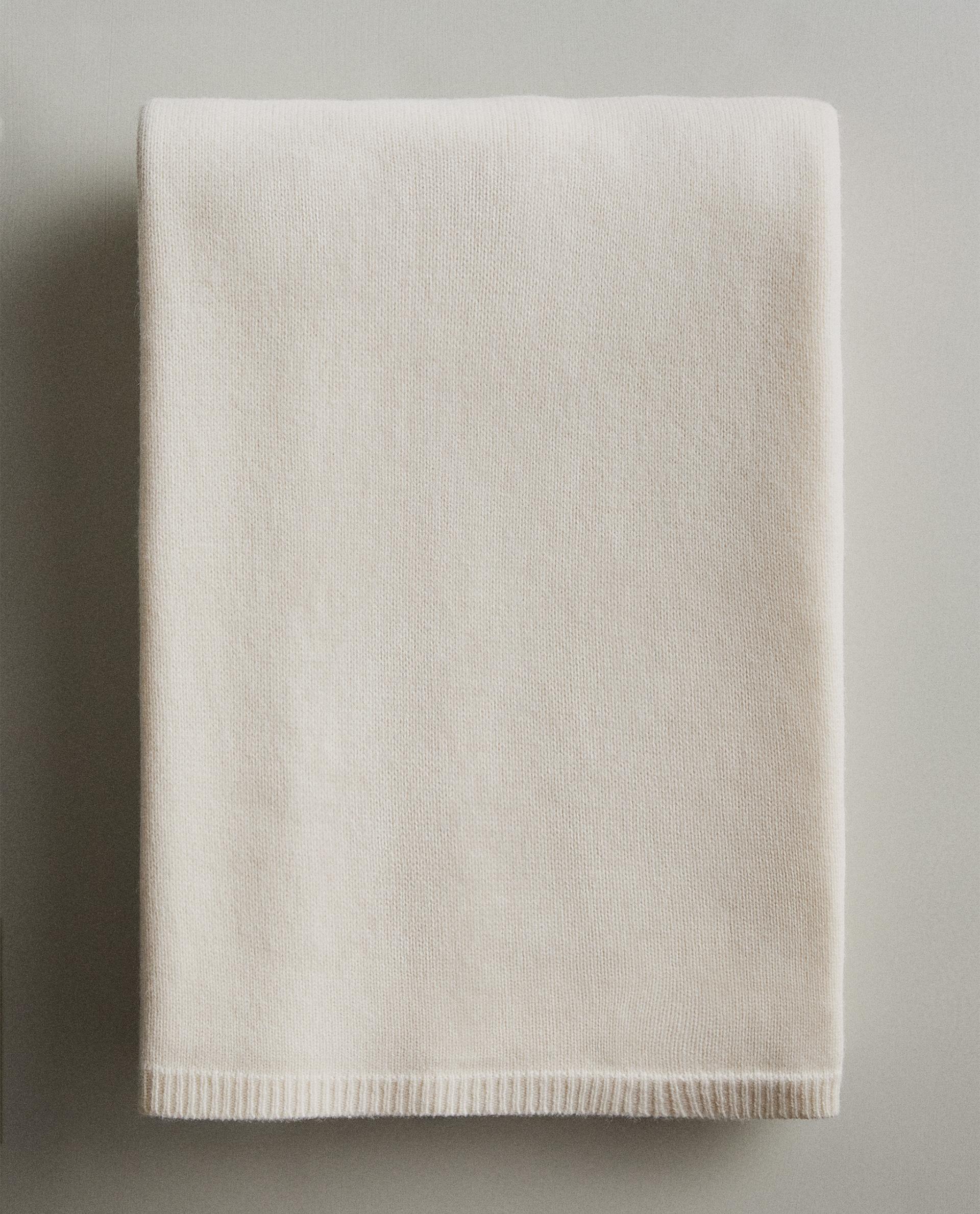 CASHMERE THROW CASHMERE THROW