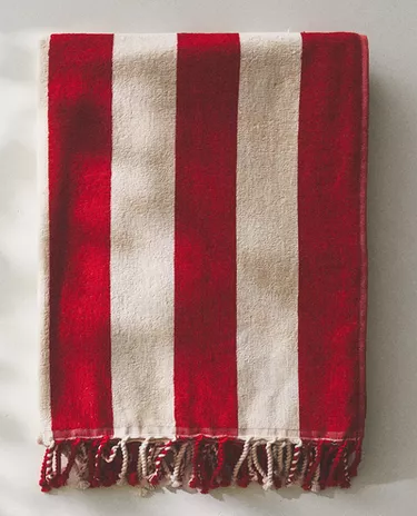 STRIPED BEACH TOWEL WITH FRINGING
