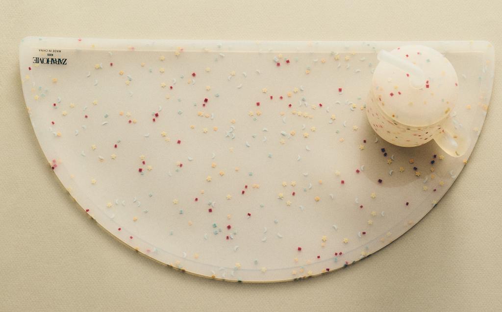 KIDS' SILICONE CONFETTI PLACEMAT