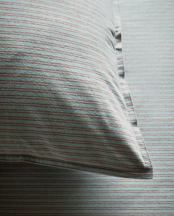 KIDS' STRIPED FLANNEL PILLOWCASE