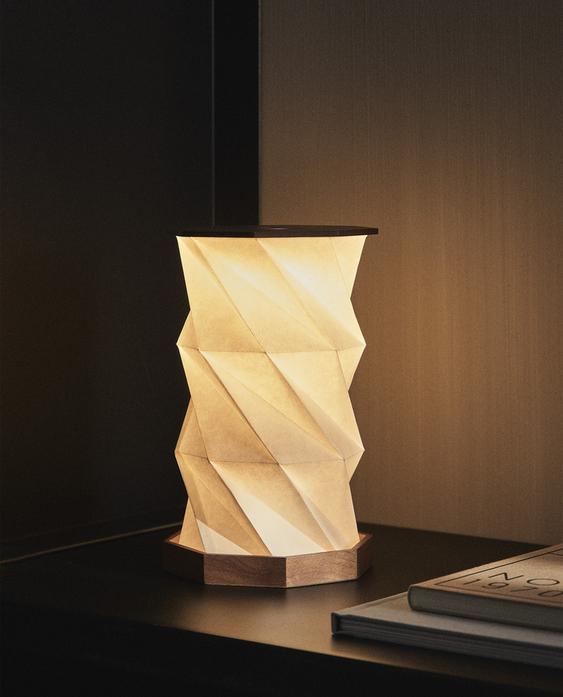 CORDLESS FOLDABLE TABLE LAMP