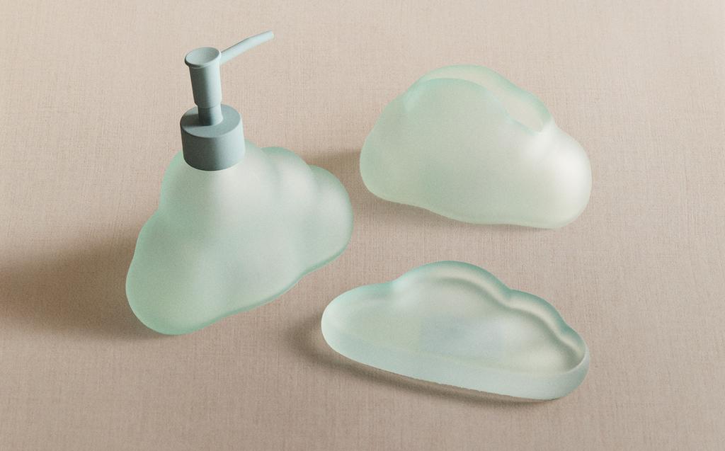 KIDS’ CLOUD BATHROOM SET