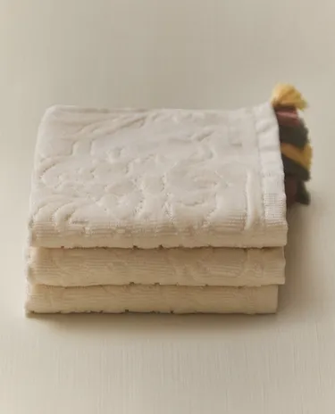 PACK OF HAND TOWELS WITH TASSELS (PACK OF 3)