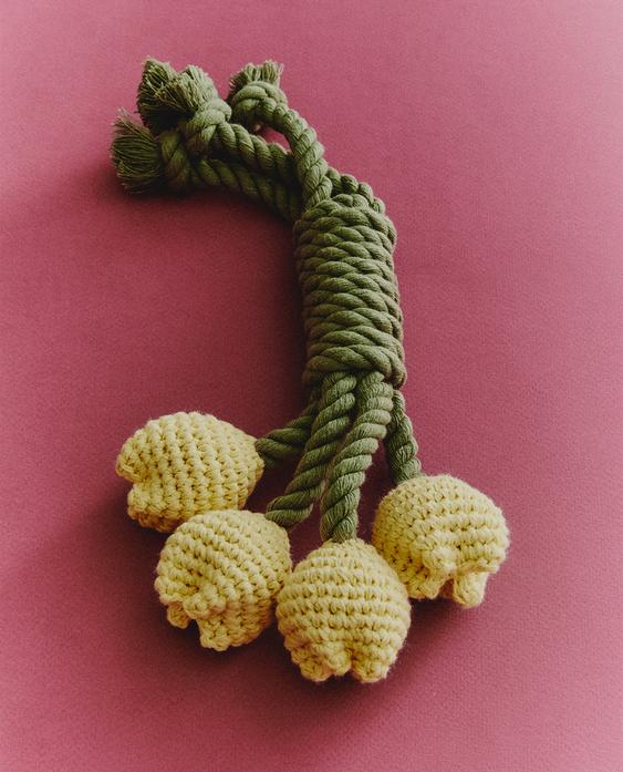 TULIP BOUQUET PET TOY