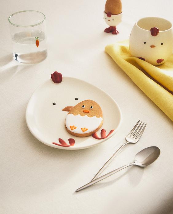 KIDS’ PORCELAIN HEN DINNER SET