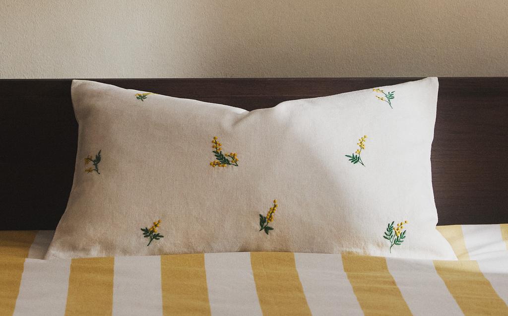 MIMOSA CUSHION COVER