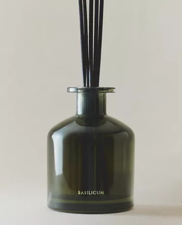 (250 ML) BASILICUM REED DIFFUSERS