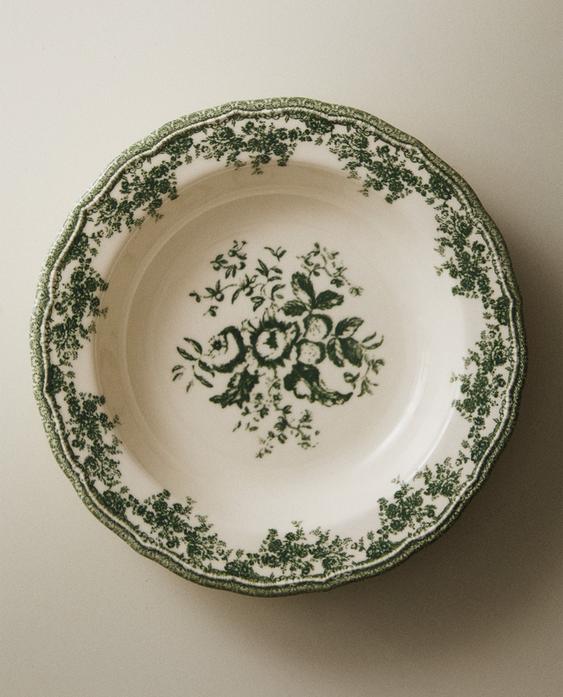 花朵图案陶制深盘