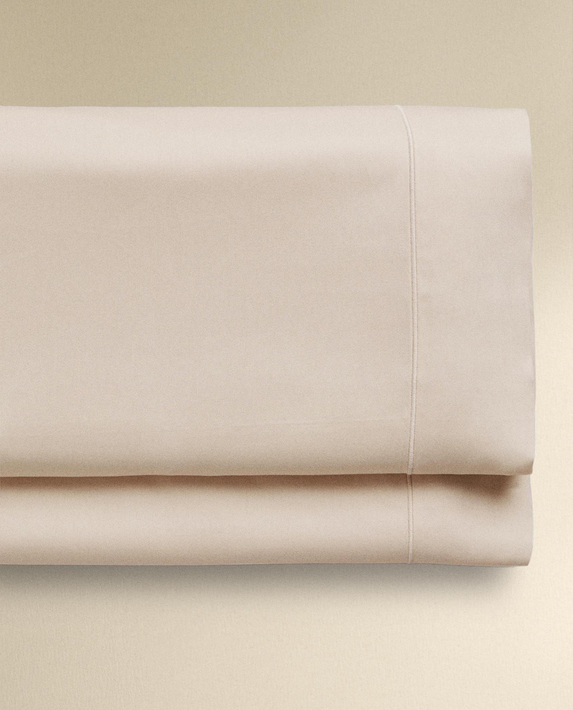 SATEEN FLAT SHEET WITH TRIM (300 THREAD COUNT) SATEEN FLAT SHEET WITH TRIM (300 THREAD COUNT)