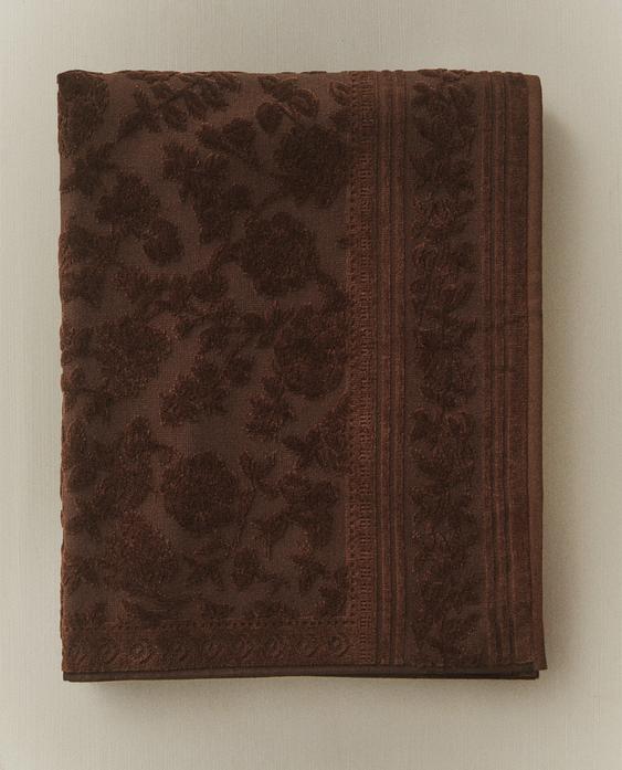 丝绒提花浴室毛巾