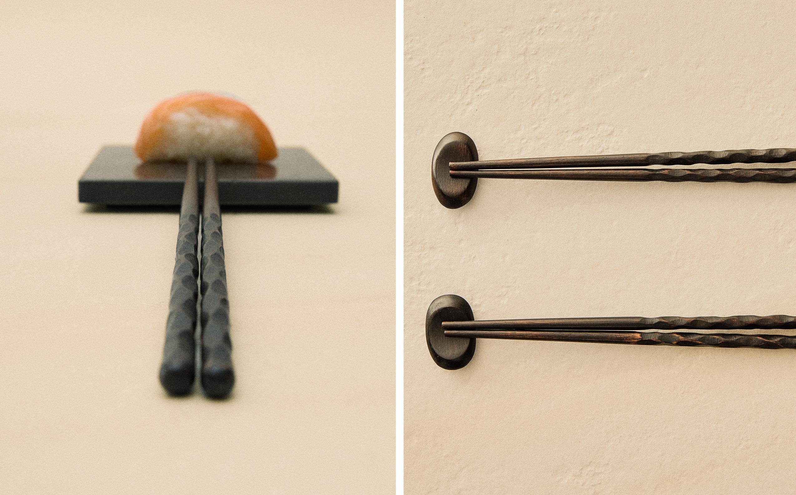 SET OF WOODEN CHOPSTICKS AND STAND