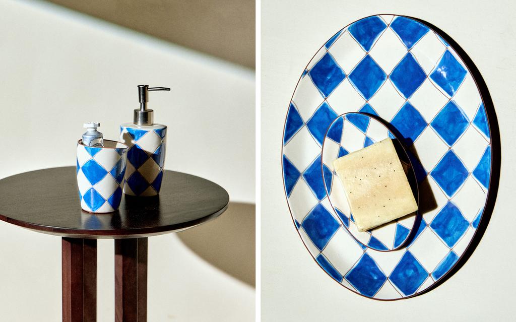 BLUE DIAMOND BATHROOM SET