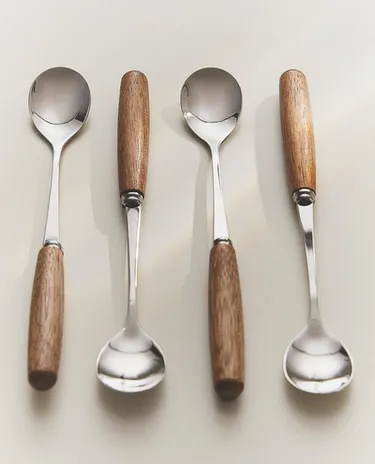 PACK OF WOODEN DESSERT SPOONS (PACK OF 4)
