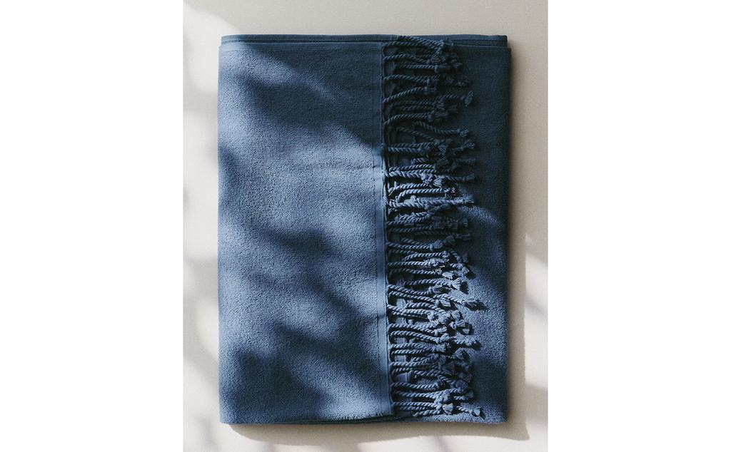 FRINGED COTTON BEACH TOWEL