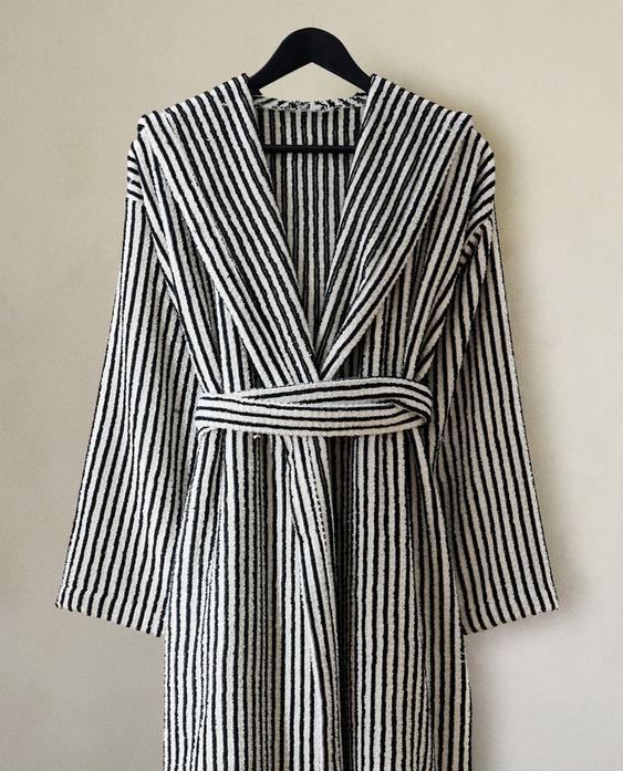 STRIPED BATHROBE WITH HOOD STRIPED BATHROBE WITH HOOD