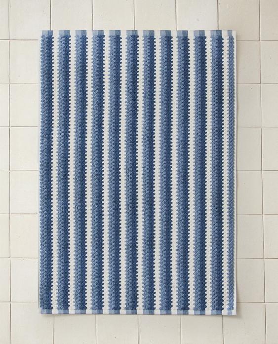 GEOMETRIC JACQUARD BATH MAT