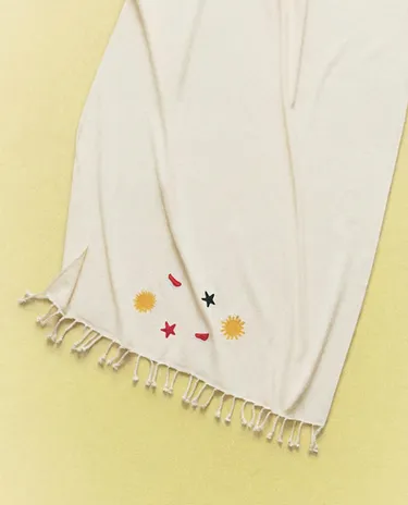 COTTON BEACH TOWEL WITH SHAPES