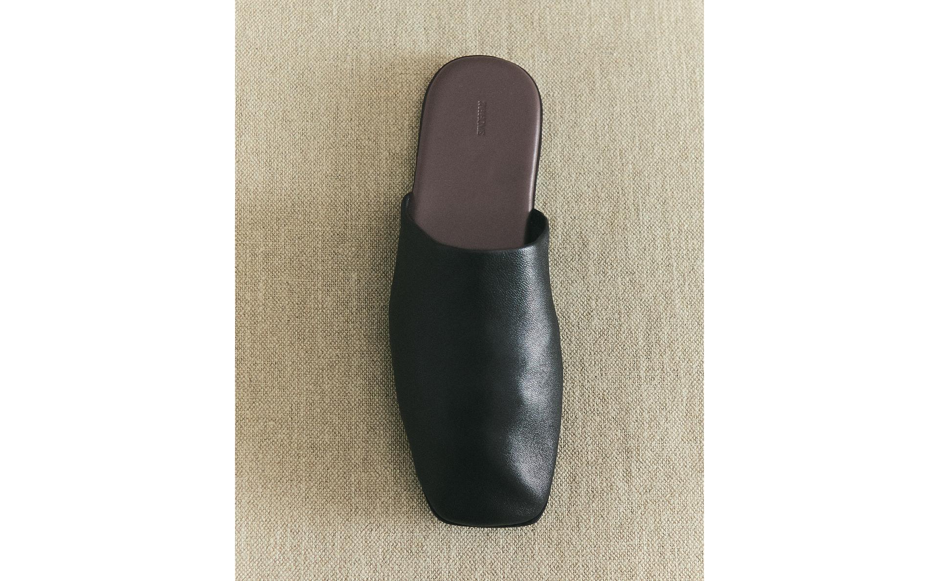 LEATHER MULE SLIPPERS LEATHER MULE SLIPPERS