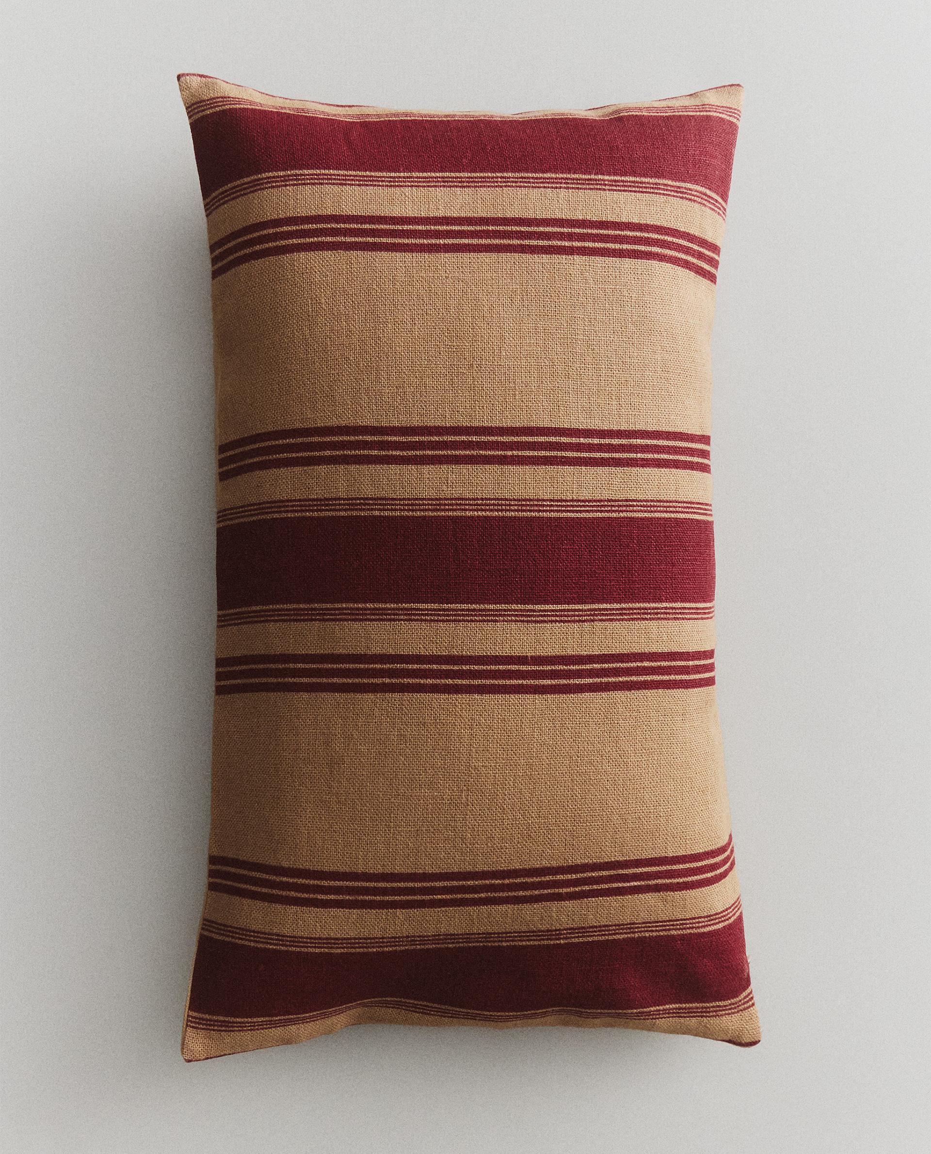 STRIPED CUSHION COVER STRIPED CUSHION COVER