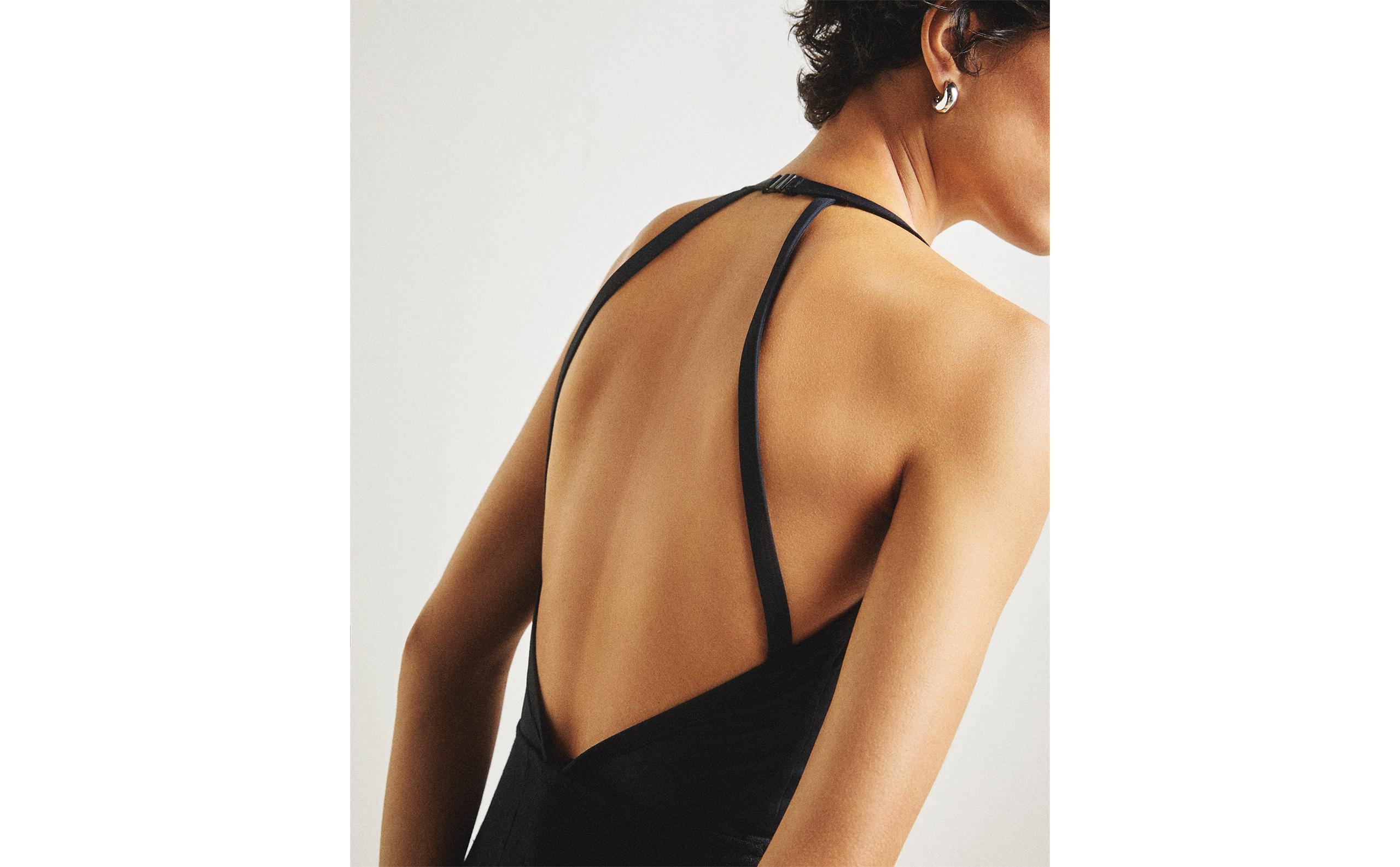 PLAIN BEACH SWIMSUIT WITH STRAPS AT THE BACK