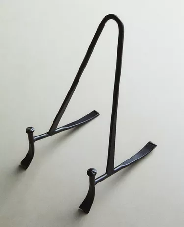 METAL STAND