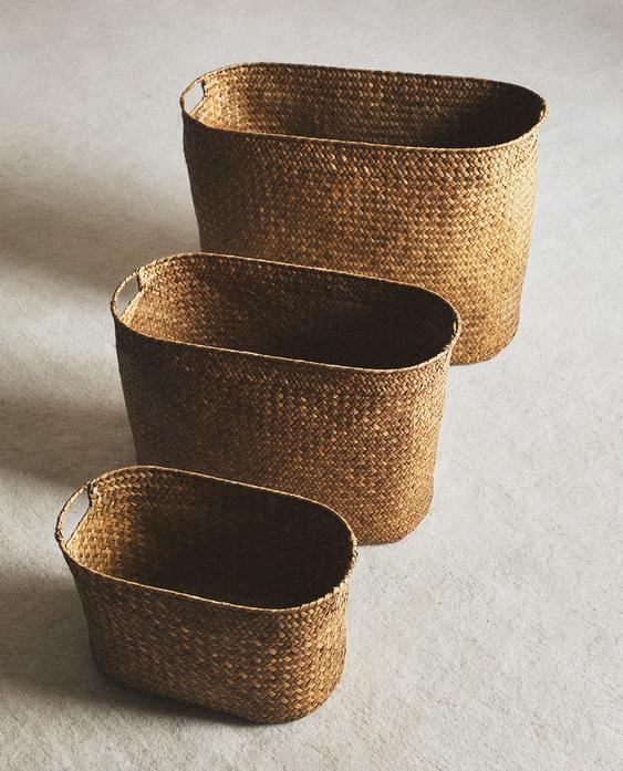 OVAL BASKET WITH HANDLES