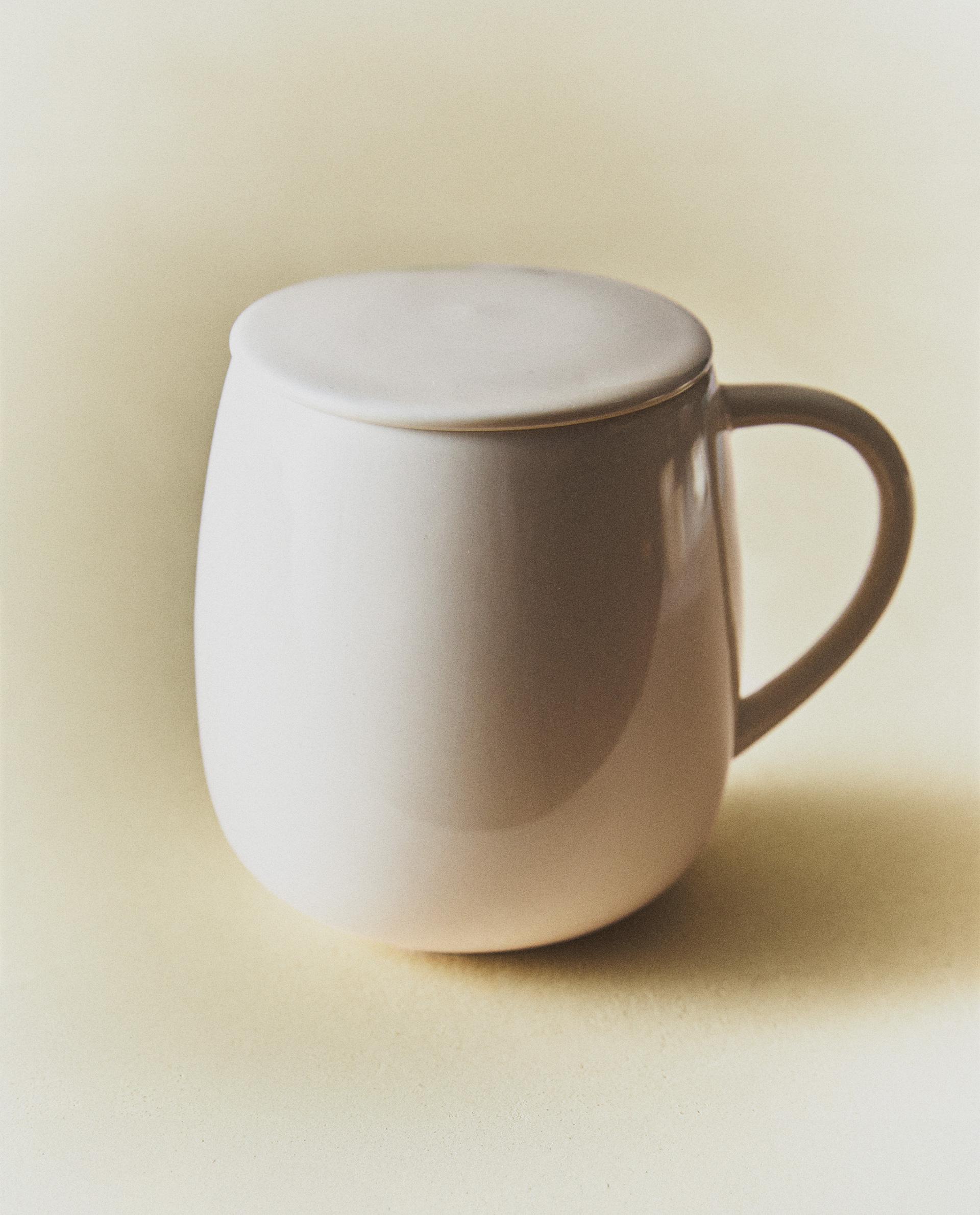 PLAIN STONEWARE TEACUP WITH LID