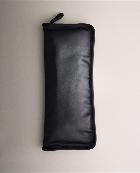 SATEEN OBJECT HOLDER WASH BAG