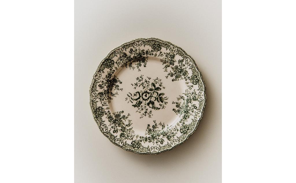 FLORAL EARTHENWARE DINNER PLATE