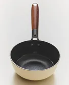 铁制小锅