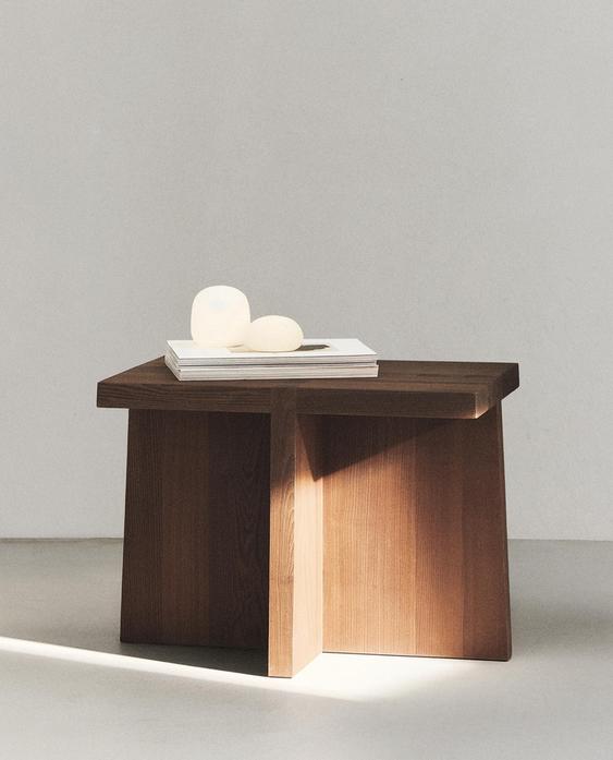 SIDETABLE 01