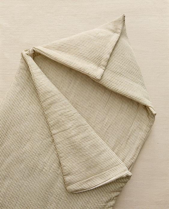 条纹细纱布婴儿包被