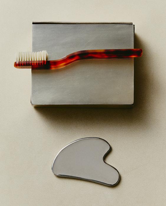 STAINLESS STEEL GUA SHA FACE MASSAGER