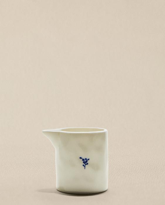 花卉瓷质牛奶壶