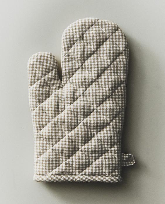 GINGHAM OVEN GLOVE GINGHAM OVEN GLOVE