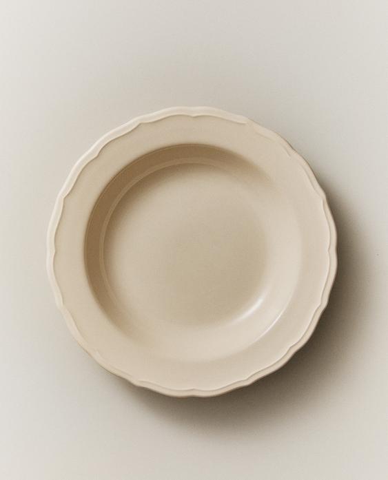 EARTHENWARE SOUP PLATE WITH RAISED-DESIGN EDGE