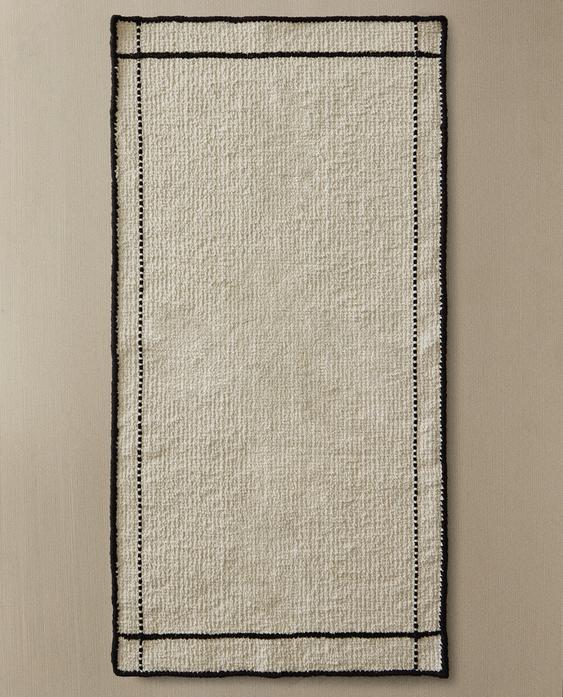 对比色缝线浴室地垫