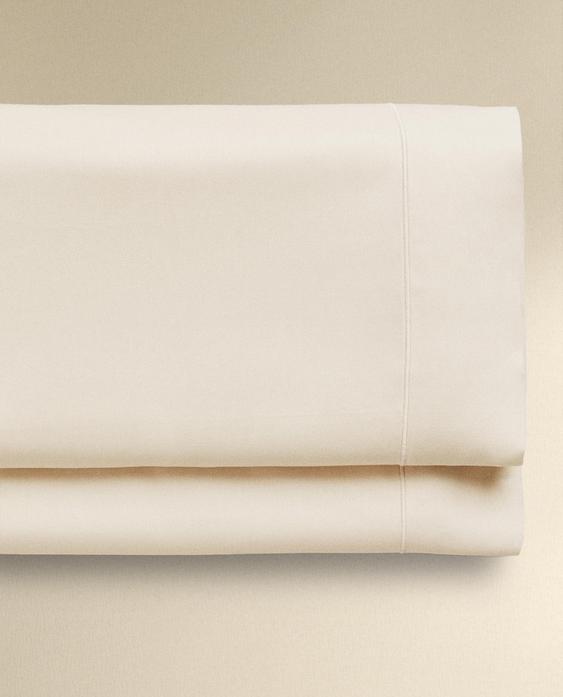 SATEEN FLAT SHEET WITH TRIM (300 THREAD COUNT)