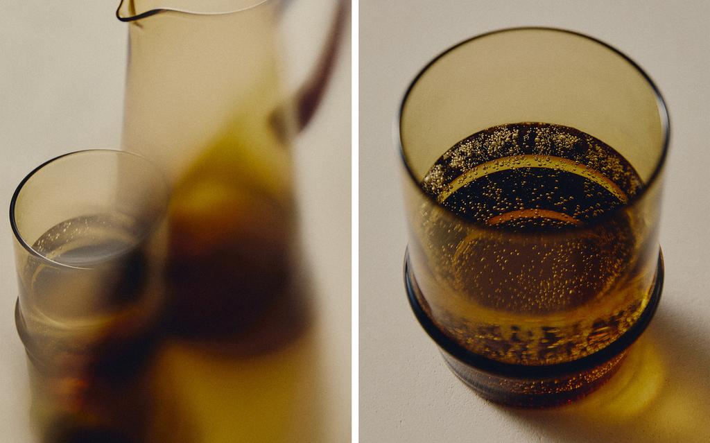 BUBBLE-EFFECT GLASS TUMBLER