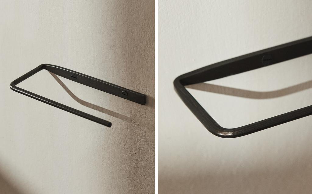 深色金属浴室卫生纸架