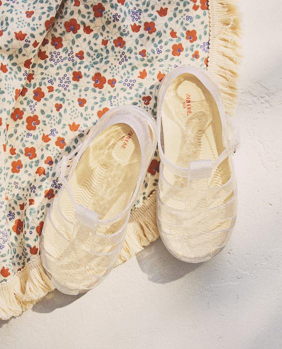 儿童闪光脚背包带式凉鞋