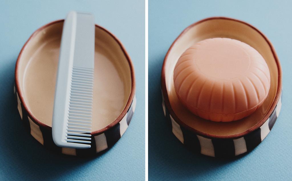 棕色条纹香皂盒