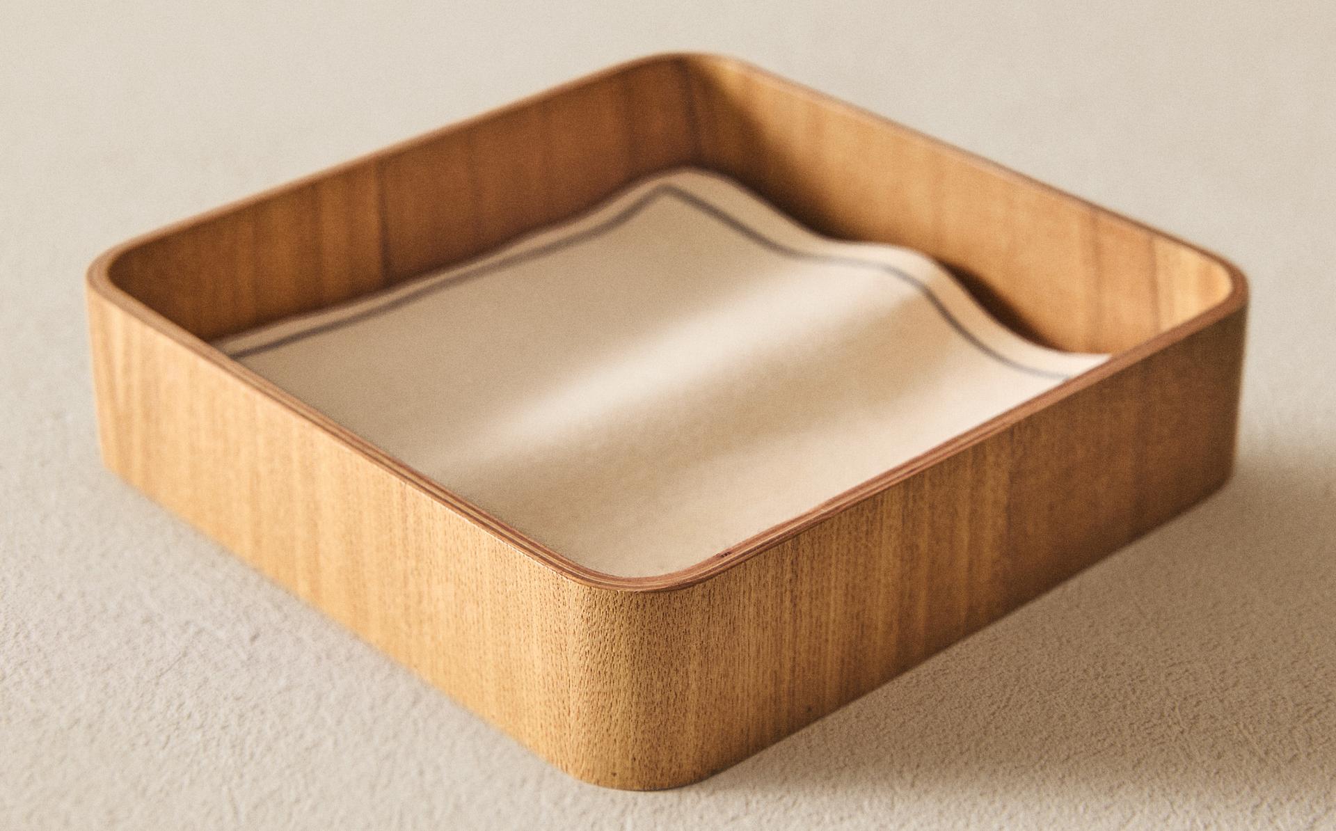 WOODEN NAPKIN HOLDER WOODEN NAPKIN HOLDER